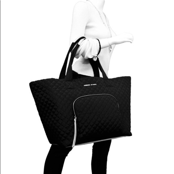 Adrienne Vittadini Diamond Quilt Velvet Travel Bag (πLAST ONE!π) - Picture 5 of 8